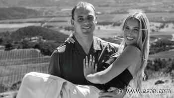 Raiders TE Brock Bowers gets engaged to high schoo...
