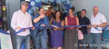 Quelab makerspace holds ribbon cutting after expanding