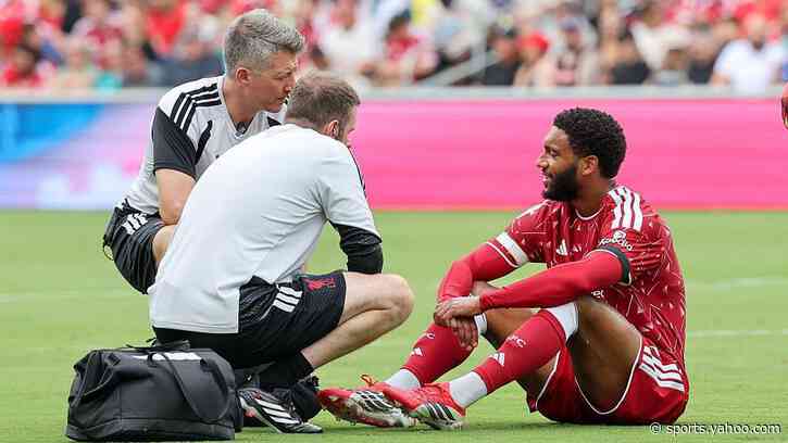 Liverpool's centre-back situation and why Iraola must act