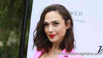 Gal Gadot's chiseled abs in black string bikini leaves fans stunned: 'Body of a mother of 4 right there!'