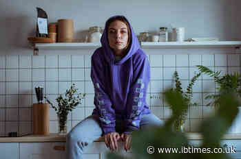 Why So Many Women With ADHD Also Struggle With Binge Eating — And Why It Isn't About Willpower