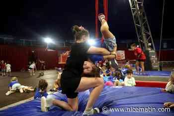 Sous le chapiteau Fontvieille, les enfants découvrent les arts du cirque à Monaco