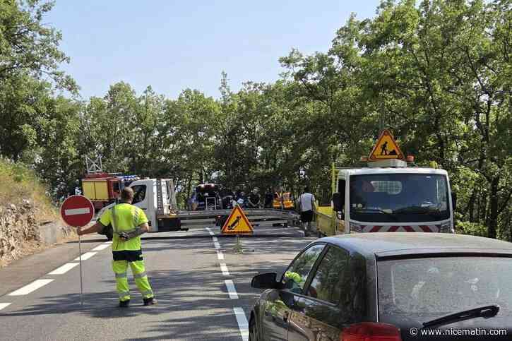 Deux blessés, dont un grave, dans une collision entre plusieurs deux roues sur la route Napoléon à Grasse ce lundi
