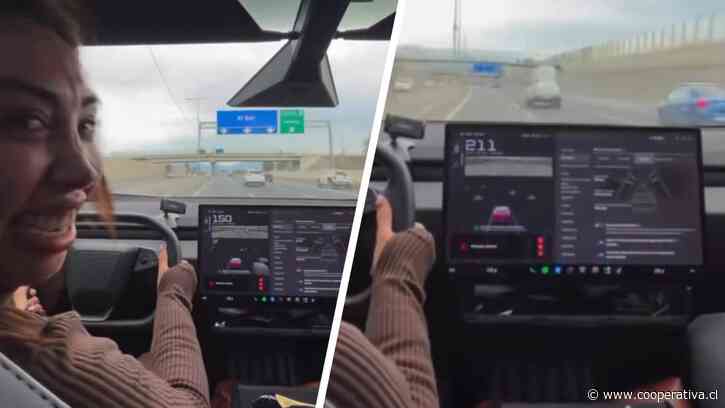 Abren investigación contra Naya Fácil por manejar su Cybertruck a más de 210 km/h