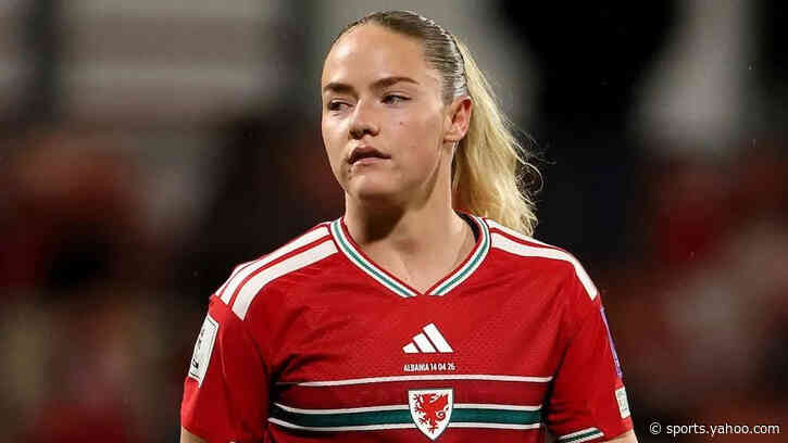 Wales' Poole joins English second-tier Watford