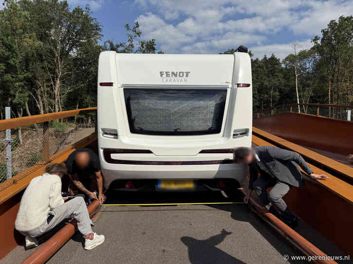 Caravan voor vijfde keer klem bij doorgangsbeperking