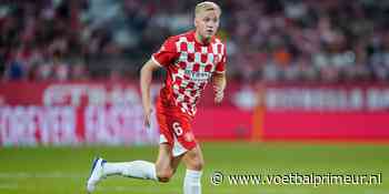 Buitenspel: Van de Beek laat Ajax-scheenbeschermer zien bij Girona