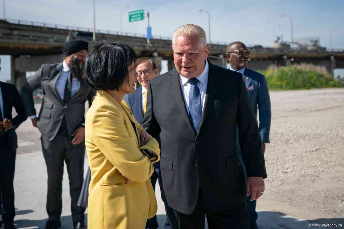 Toronto mayor asks province to return island land after feds block airport expansion