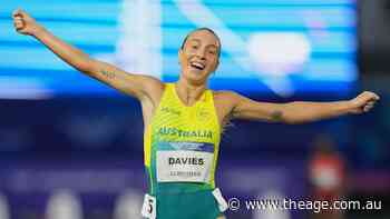 ‘I was running scared’: Australian makes history with brilliant 10,000m gold