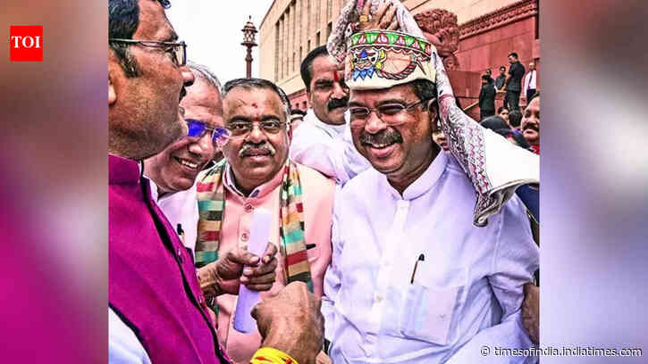 'I am a street fighter': Combative Dharmendra Pradhan arrives in Parliament to a rousing welcome