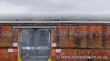 HMP Liverpool prisoners shout for cell to be unlocked as man found unresponsive