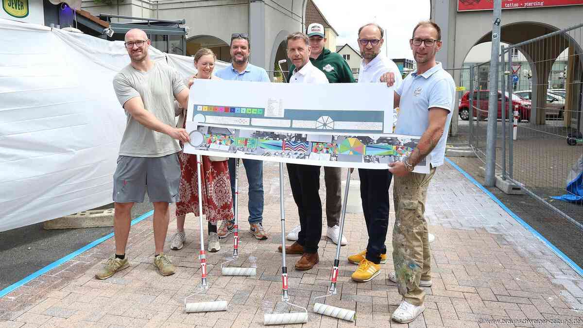 Jetzt geht es los: Wolfsburger Kaufhof bekommt ein fröhliches Facelift