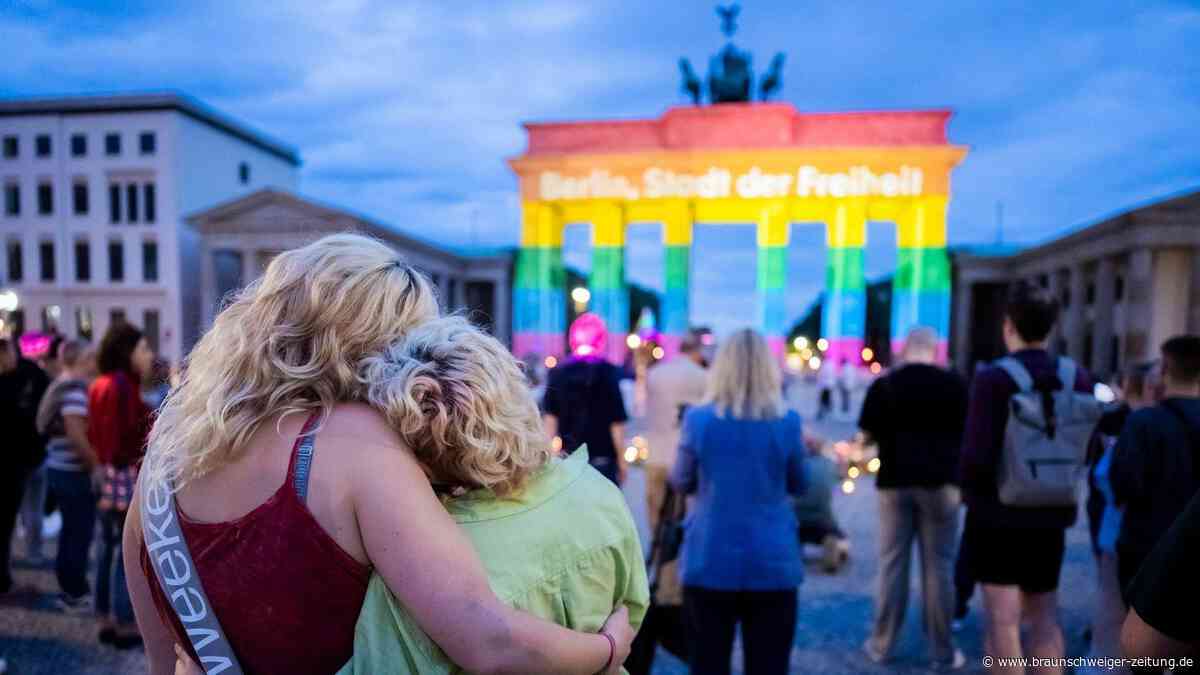 SPD will Grundgesetz ändern: „Schutz queerer Menschen politisch weiter stärken“
