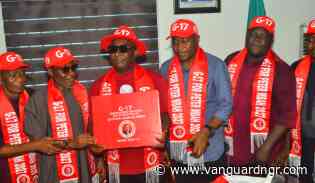 Crowd rallies for Mbah’s re-election as G-17 concludes LG tour in grand style