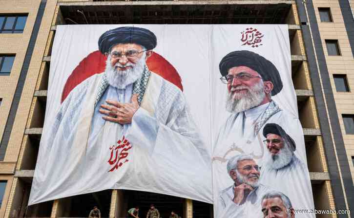 إزالة صورة خامنئي في كربلاء
