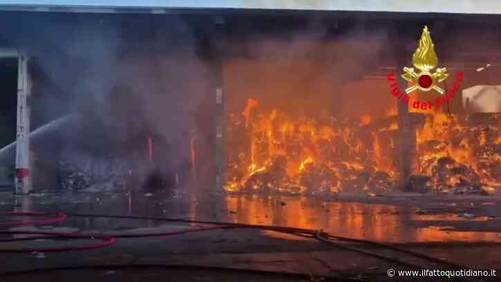 Incendio a Milano, in fiamme una ricicleria gestita da A2A nell’hinterland