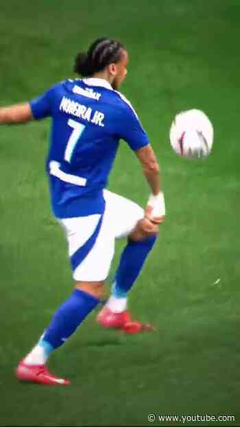 Diego Moreira 🇧🇪🕺#ligue1mcdonalds #football #ligue1 #sports #foot #soccer #footballshorts #skills