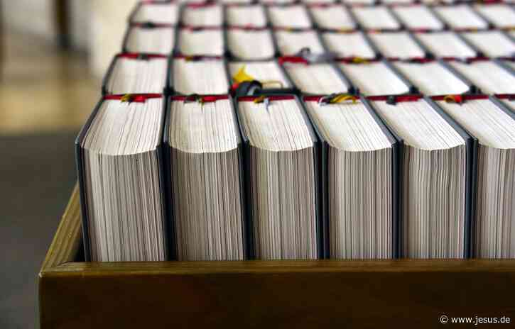 Streit um Liederauswahl für neues evangelisches Gesangbuch