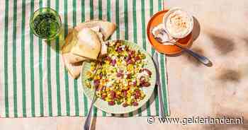 Wat Eten We Vandaag: Crispy maissalade met witte kaas van LekkerSeb