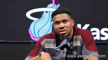 Giannis Antetokounmpo had emotional reaction to messages from Bucks fans