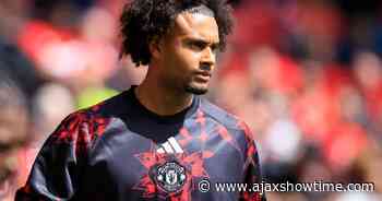Geruchtenmolen: 'Ajax informeerde eerder naar Manchester United-aanvaller Zirkzee'