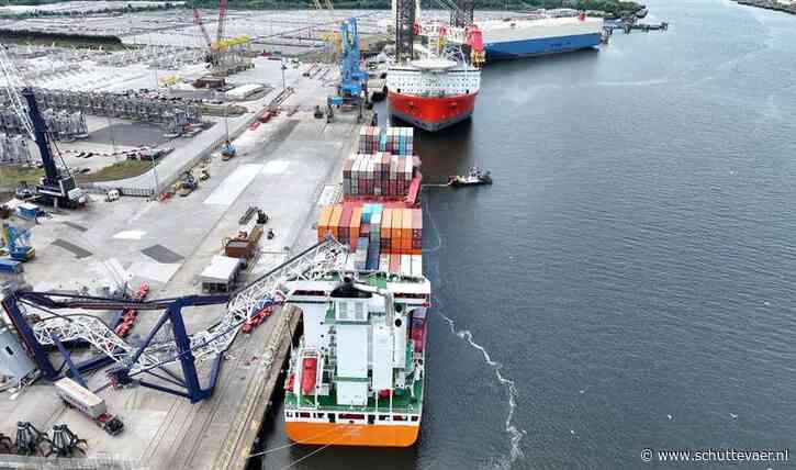 Hebo/Bonn & Mees gaat met Matador 3 assisteren bij berging op schip gevallen containerkraan in Port of Tyne