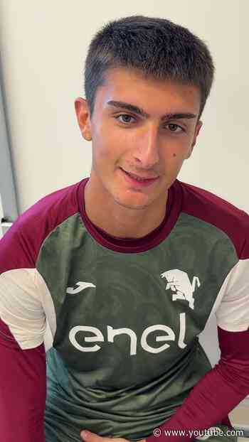 Quindi com’è che fa? 😂🧤#torinofc