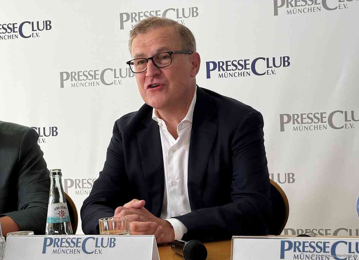 Dreesen über Olise-Spekulationen: «Natürlich» bleibt er