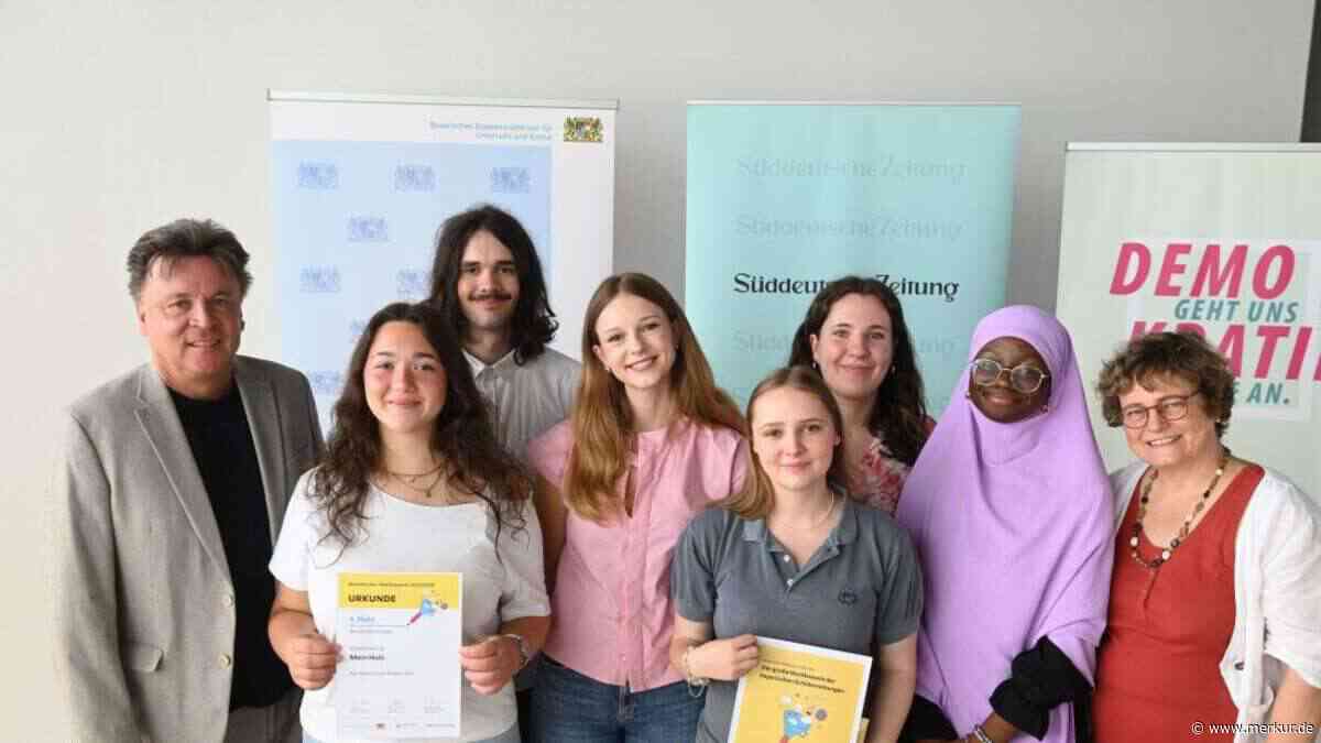 Schülerzeitung der FOS Holzkirchen holt dritten Platz in Bayern