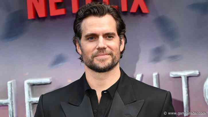 Mike Flanagan joins Henry Cavill's Warhammer 40K series at Amazon, but it could take "years" to be released