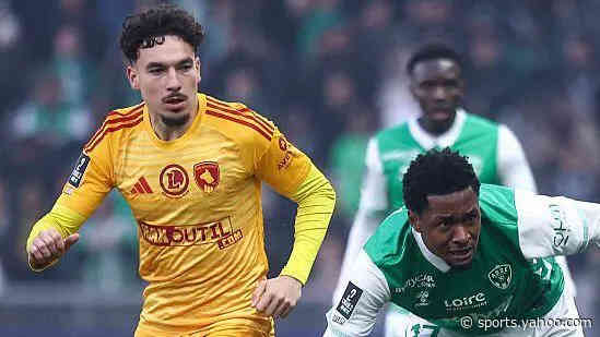 West Brom sign French right-back Galves until 2030
