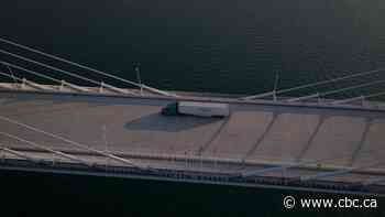 Gordie Howe bridge means smoother transport, but not lower consumer prices: truckers