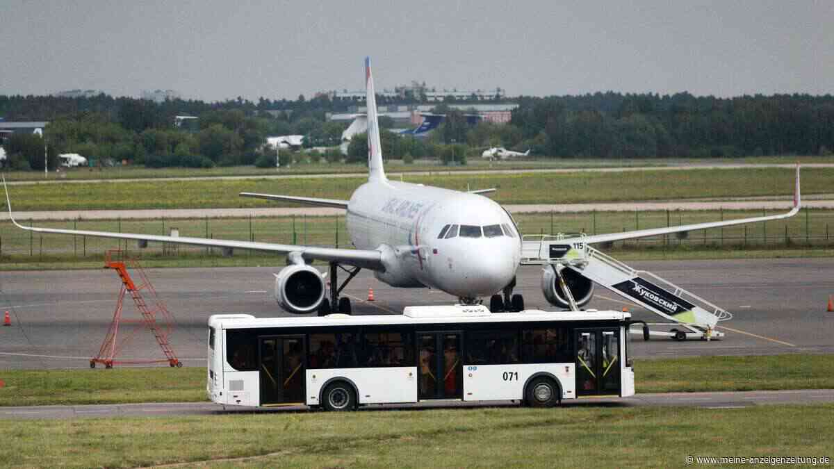 Drohnen auf Moskau: Flughäfen setzen Betrieb aus