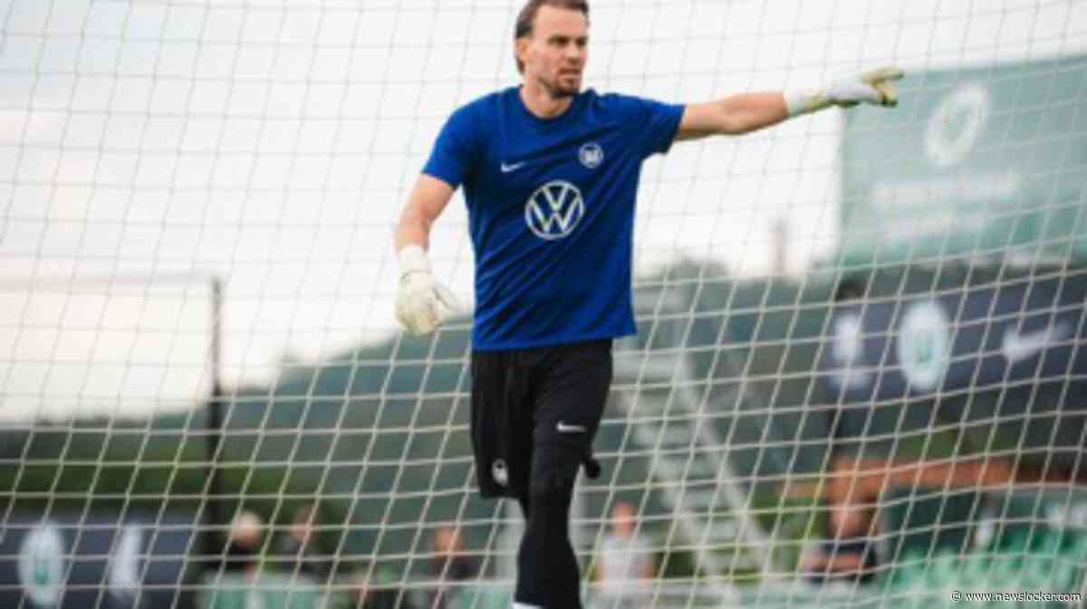 Van Feyenoord overgekomen Timon Wellenreuther direct geblesseerd bij Wolfsburg