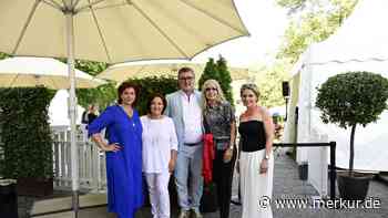 Schlager-Legende taucht strahlend bei großer Sause auf – Jahre nach Karriere-Aus