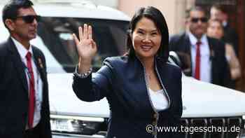 Keiko Fujimori übernimmt Präsidentenamt in Peru