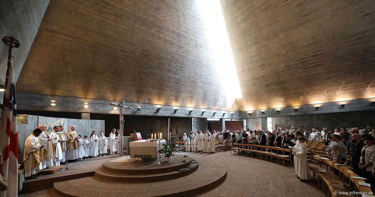 Würzburg: Kirche Sankt Andreas wird Boulderhalle - emotionaler Abschied