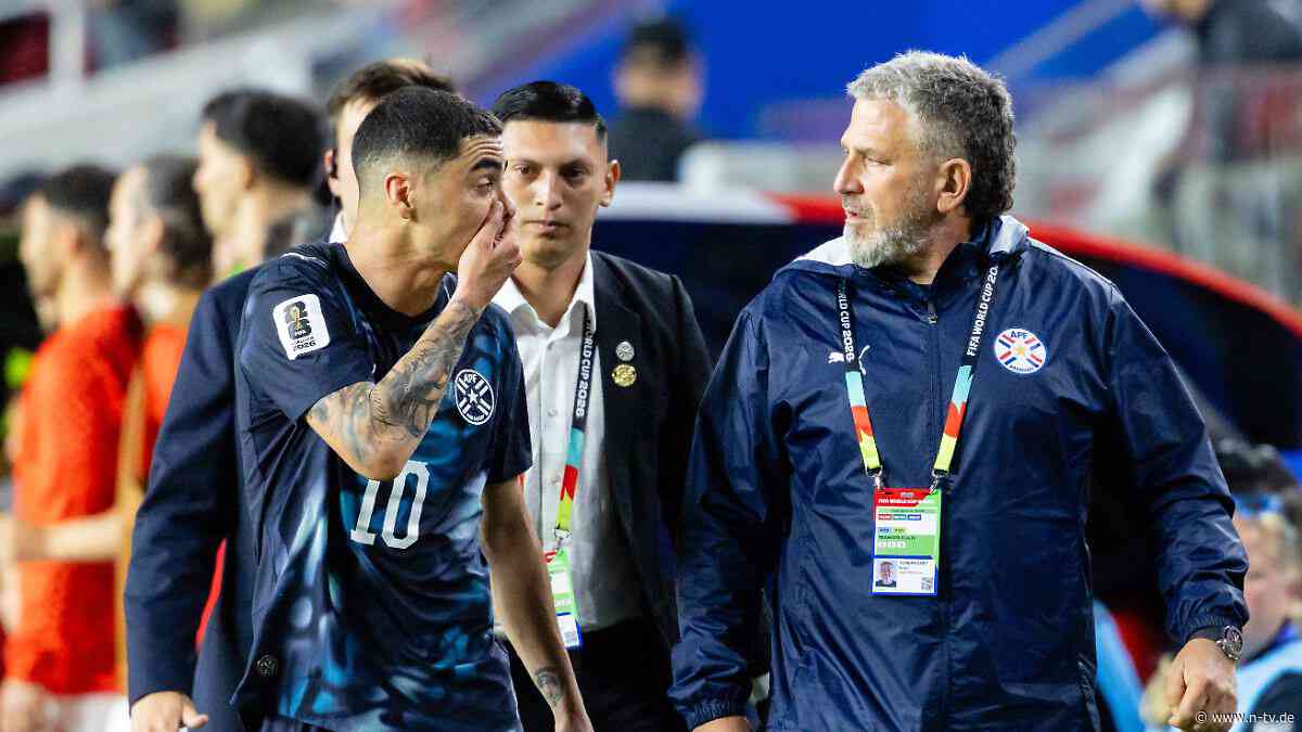 Mit einer Änderung zur WM: Hand vor dem Mund wird auch in der Bundesliga bestraft