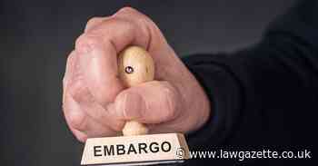 Law firm commended for court embargo warning