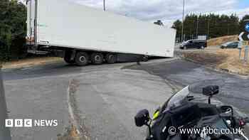 Service station closed after lorry loses trailer