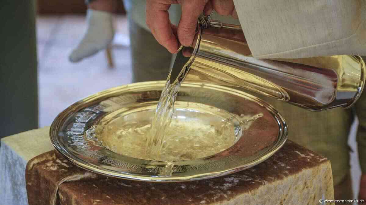 „Keine Gläubigen einkaufen“: Millionär aus Oberbayern zahlt 500 Euro für Taufe