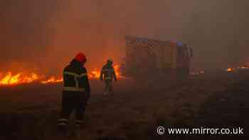 France wildfires map shows vast infernos as thousands of tourists told to leave