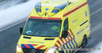 Een knal en een pluk haar op de voorruit: bestuurder (52) die voetgangster niet zag, moet rijbewijs inleveren, vindt OM