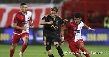 Ajax-opponent stelt vlak voor return nieuwe trainer aan: ‘Zeer lastig moment om in te stappen’