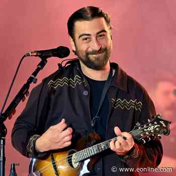 How Noah Kahan Navigates Boundaries Between His Music & Private Life