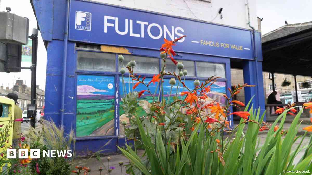 Work on 'eyesore' town centre shop set to start