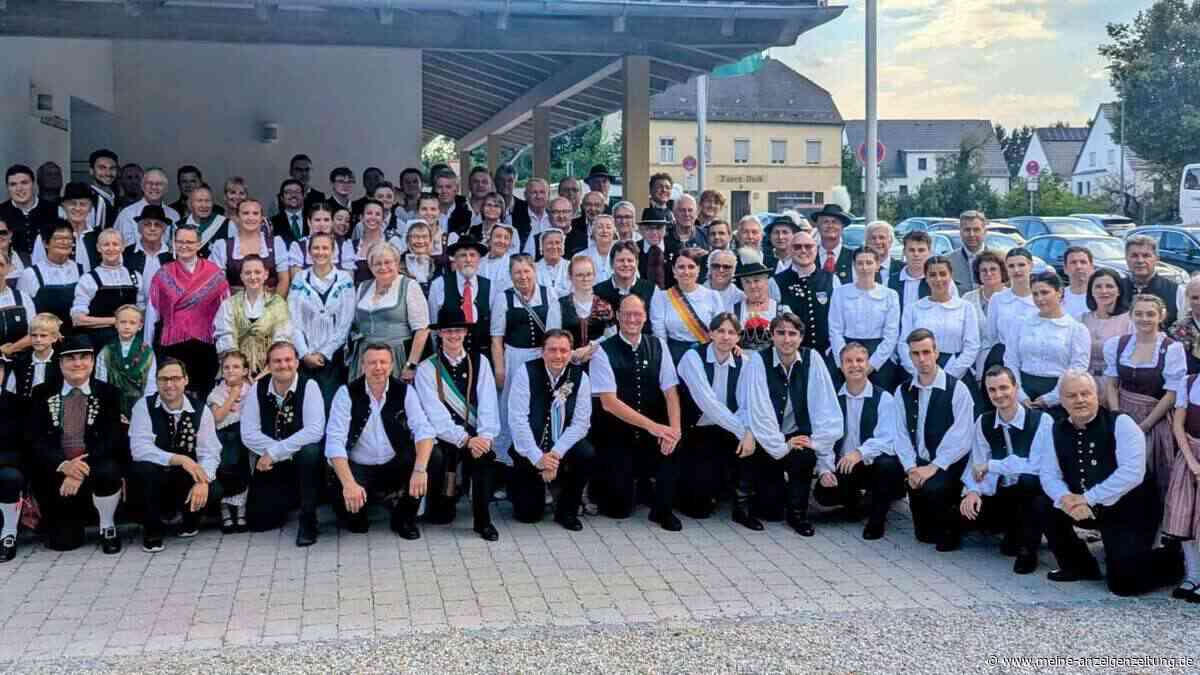 Aiwanger beim Bundestrachtenfest der Donauschwaben: „Großes Lehrstück für die Menschheit“