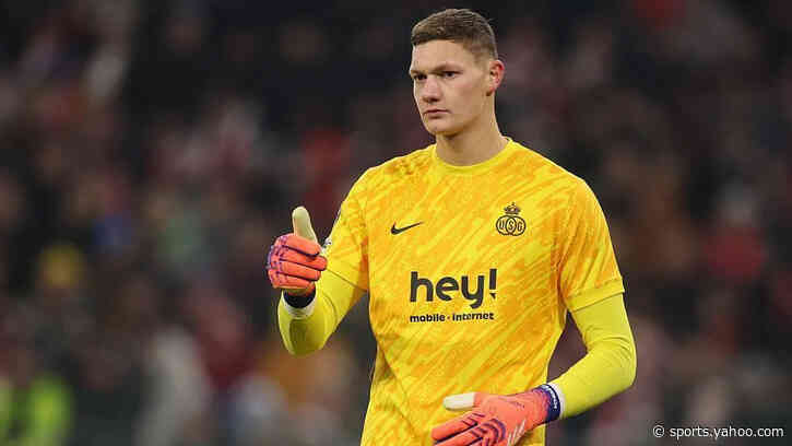 Ipswich sign 'experienced' goalkeeper Scherpen