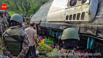 Jammu and Kashmir: Bus with Amarnath pilgrims slips into gorge, 39 hurt