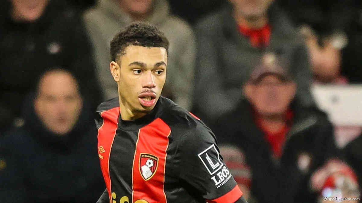 Rochdale sign Silcott-Duberry on one-year deal